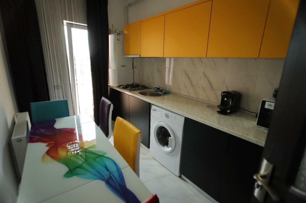 Apartament Kevin Mamaia Nord Apartment นาโวดาริ ภายนอก รูปภาพ